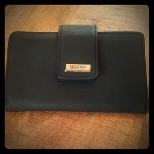 Reaction by Kenneth Cole Whitney Wallet